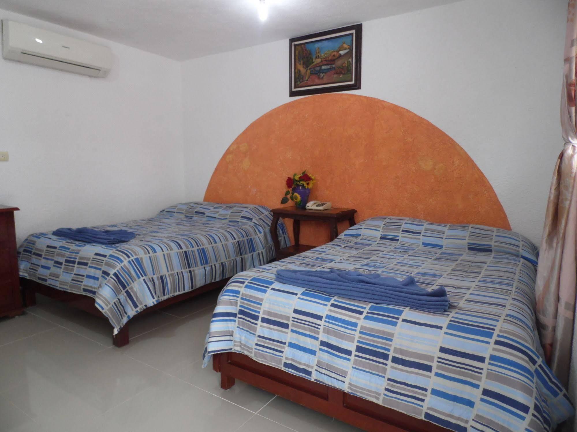 קוזומל Hotel Hacienda Ixtlan מראה חיצוני תמונה