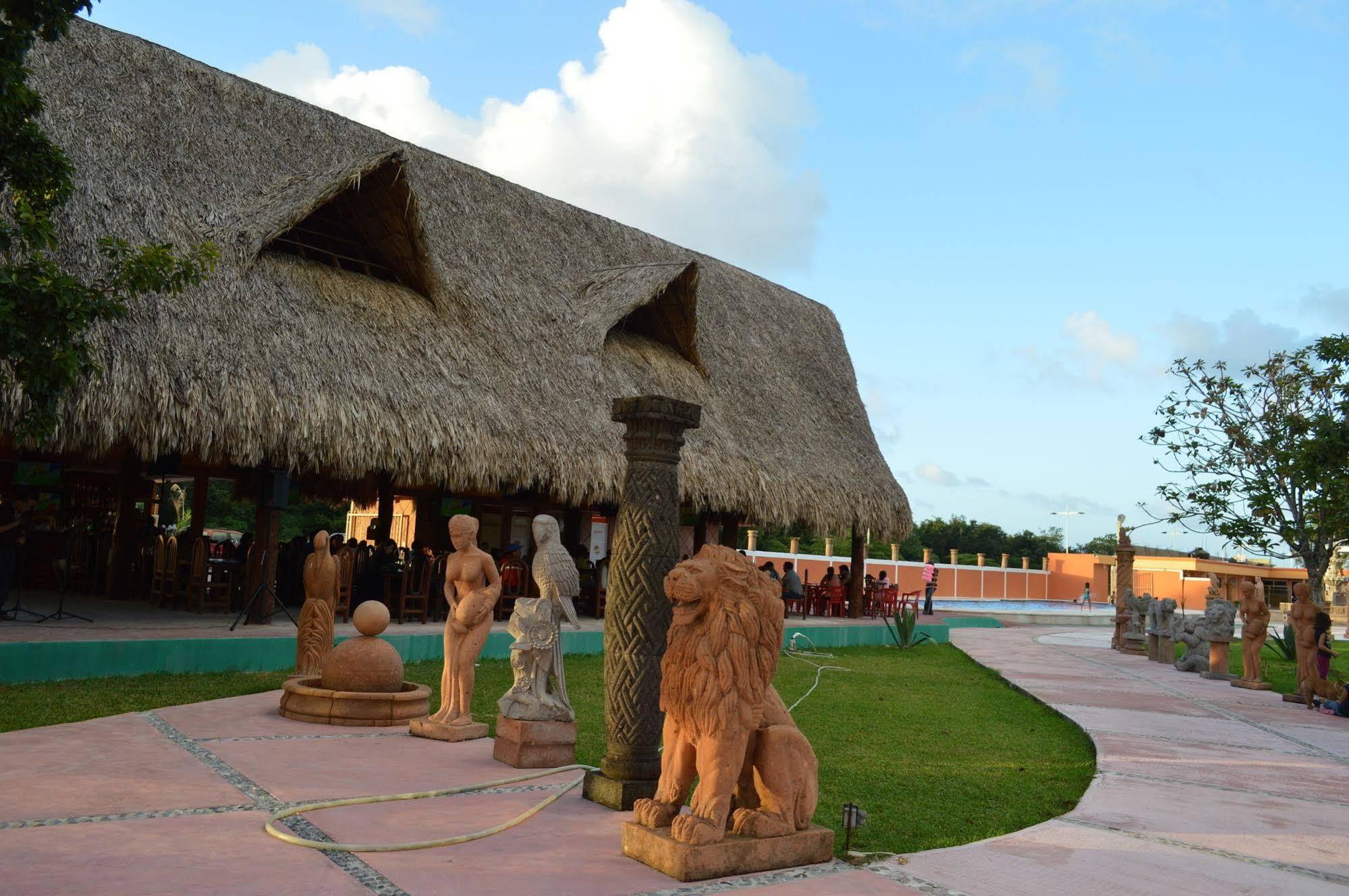 קוזומל Hotel Hacienda Ixtlan מראה חיצוני תמונה