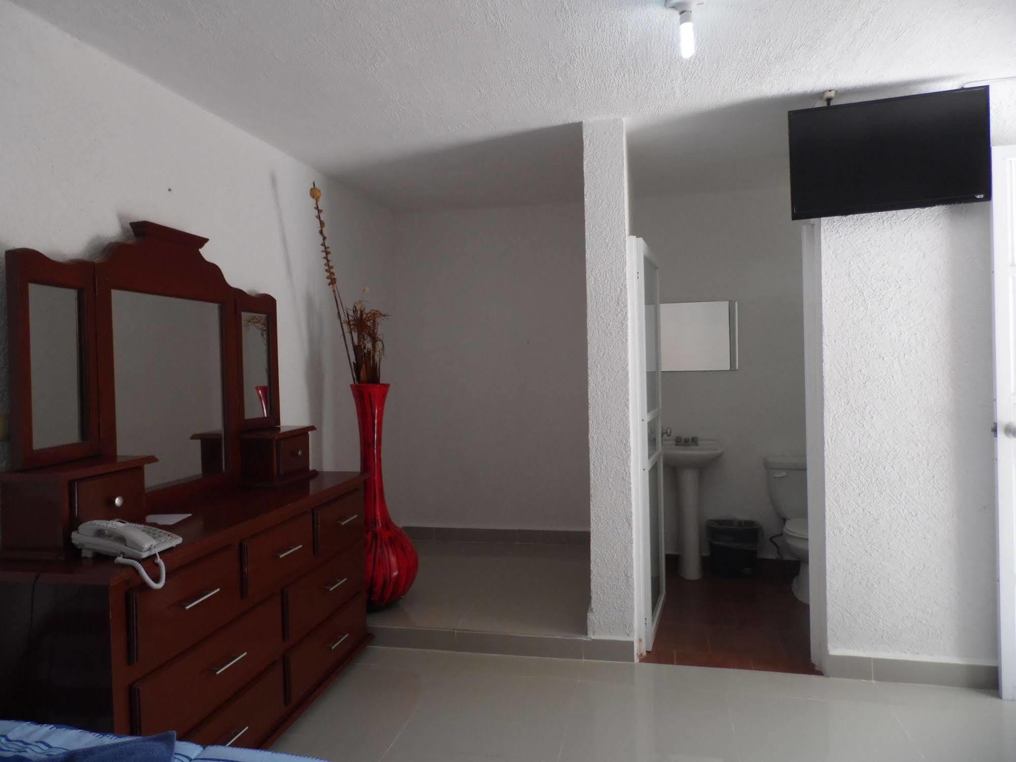 קוזומל Hotel Hacienda Ixtlan מראה חיצוני תמונה