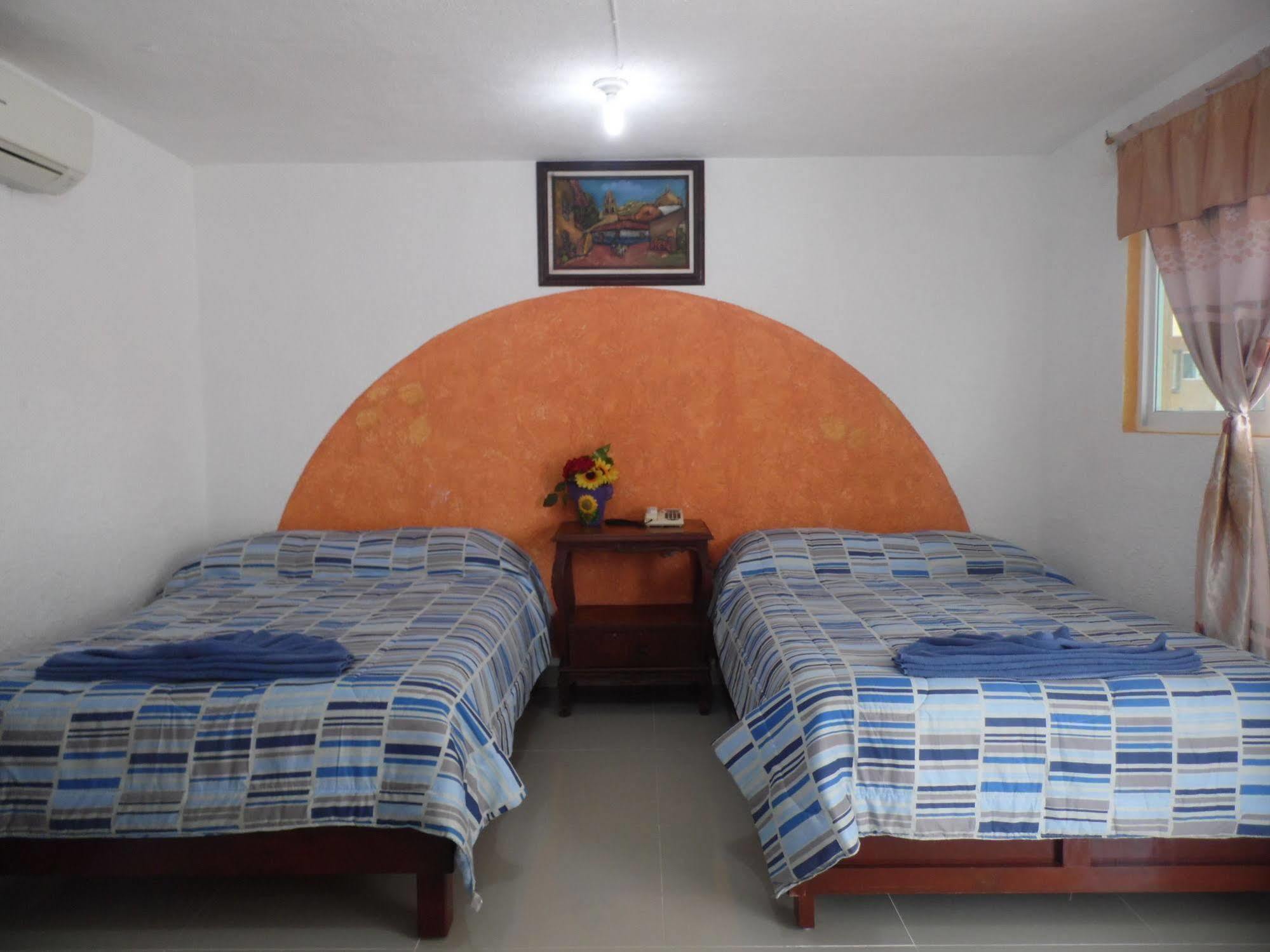 קוזומל Hotel Hacienda Ixtlan מראה חיצוני תמונה