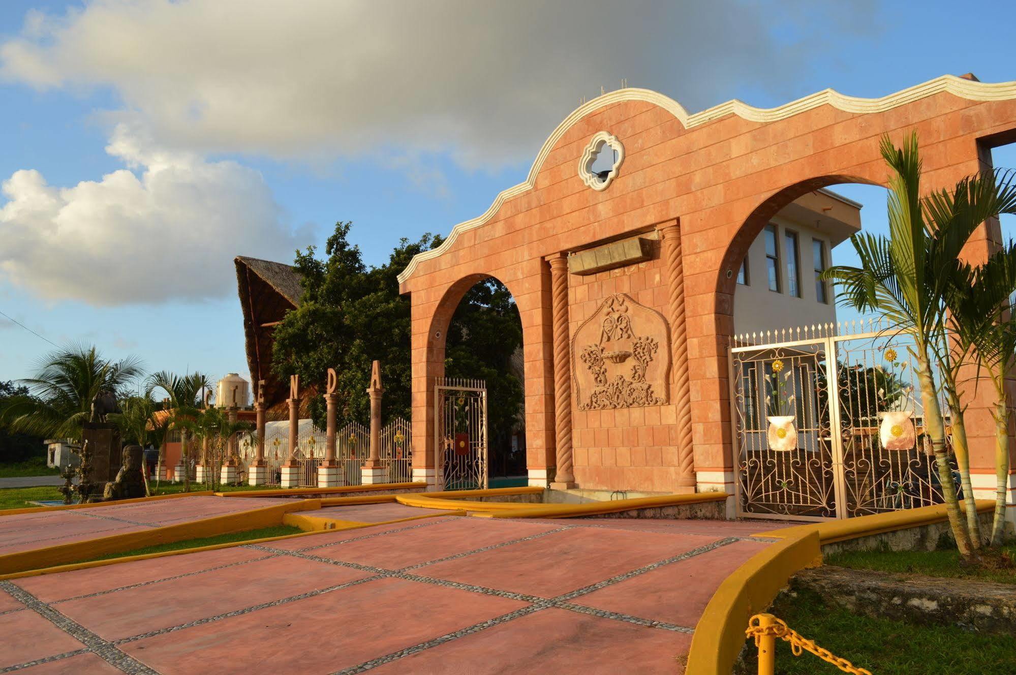 קוזומל Hotel Hacienda Ixtlan מראה חיצוני תמונה